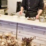 スープとカレー ボンジョルネ - アミューズ準備中