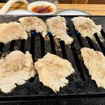 焼肉ホルモン まる久商店 - 