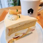 My Home Coffee, Bakes, Beer - ■桃のショートケーキ