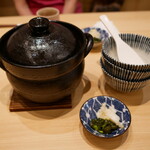 Tonkatsu Kagurazaka Sakura - 釜炊きご飯は土鍋で提供☆