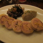 ICARO miyamoto - うずらと白レバーのガランティーナとフランス産キノコのマリネ