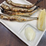 Shishamo grilled with salt