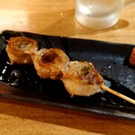 Sumiyakiyakitori hinotetu - 豚しそ巻き w/自家製梅肉ソース：330円
