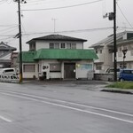 中華 満福 - 現在日野自動車（旧タバコ産業）の西ウラの路地を入り、200m位先の左側に店舗が有ります！この緑色の屋根の建物を目印にしてください！