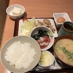 Tamano Hikari Shuzou - マグロ中落ち定食