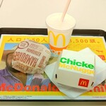 マクドナルド - ドリンク写真:ハンバーガー￥170＆チキンマックナゲット５P￥240＆マックシェイクバニラS￥150