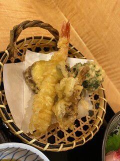 ちび田 - ちび田定食の天ぷら