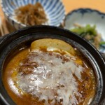 Sachifukuya - 熱々カレーソースのチーズハンバーグ