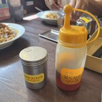 カレーハウス CoCo壱番屋 - ｶｽﾀﾏｲｽﾞｾｯﾄ(とび辛スパイス、とろ〜り甘くなるソース)