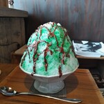 CAFE Megane Shobou - 側面圖