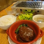 焼肉 近江牛肉店 -  ランチハンバーグセット