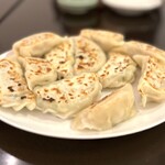 創作広東料理 漫莉キッチン - ◆オリジナル焼き餃子
◆ニラ卵餃子