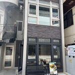 島のイタリアンバル Locavore - 那覇文化芸劇場なはーとの目の前の建物　2F