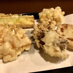 天源・天ぷら専門店 - ホタテかき揚げ、舞茸、蓮根、カボチャ、コーン