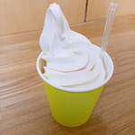 レストランみやもと - ソフトクリーム（カマンベール）