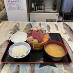 タカマル鮮魚店 - 