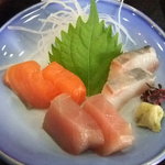 お造りゎ三種盛りでしたぁ♫