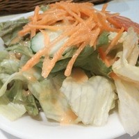 びふてき洋食存じやす - ちょっぴりすっぱめって噂のドレッシング♪
                私は好き～ヽ(^0^)ﾉ