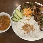 Thuan Viet Food Restaurant - 焼肉ハノイブン