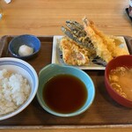 Ebinoya - 季節フェア天定食。1290円