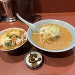 サッポロラーメン玉半どさんこ - みそセット