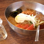 炭火焼肉中込精肉店 - 冷麺　780円