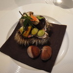 鮨あんりえるるかん - ランチのコース「色」の前菜（秋刀魚の九条焼き、栗の渋皮煮、栗かぼちゃ、銀杏の素揚げ）