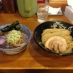 中華蕎麦 とみ田 - つけそば（小盛・チャーシュー）