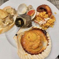ザ・ループ(ホテルアゴーラリージェンシー大阪堺) - サザエの壺焼きと、貝のアヒージョが最高でした！