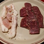 Kyou Yakiniku Hiyori - ミノサンドとハラミ。少量で頼めるようになって色々試せるのはとても良い