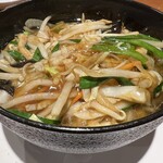 小籠包専門店 萬源酒家 - サンマー麺