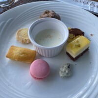 スミレオオサカ - 