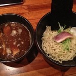 魔乃巣 - つけ麺全景