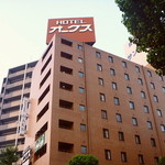 ホテルオークス新大阪 - 外観です。