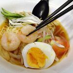 四川厨房 随苑 - 海鮮冷麺セット800円（ランチは、鶏唐揚げ３個、炒飯ほか食べ放題）