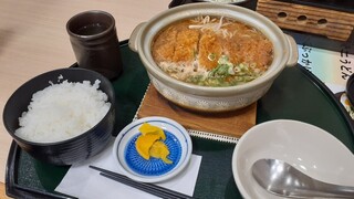 Resutoran Erie-Ru - 鍋焼き味噌かつラーメン定食