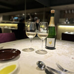 RESTAURANT L’ESPRIT DE CHEVALIER - 