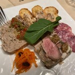 Bouchon d'OR - シャルキュトリ