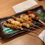 Inokuchi Suisan Sakanaya Doujou - おまかせ串焼き５種盛り（タレ）