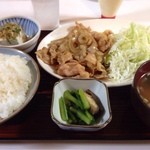 宗賀 - しょうが焼肉定食(¥800)
