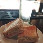 ホワイトラベル - 日曜日だよな…