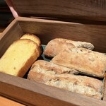 モノリス - パンも注文