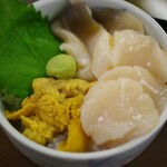 かにの北遊 - 一膳丼(ウニ、ホタテ、ホッキ)