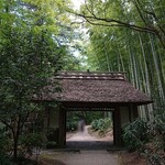 とらや工房 - 山門