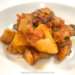 ガストロノミア ヨシ - ナスとパプリカのトマトソース煮