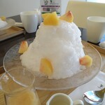 西洋菓子倶楽部 - パティシエのかき氷もも　900円（税抜）　提供時