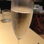 Patisserie ＆Restaurant Amour - アンドレガロワ　ブリュット　￥５５０