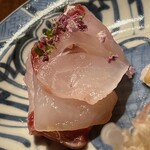 温石 - 8kgのアラ。三日目に仕込んだそうですが、身が溶けていない、まったくダレていない。反発する身の強さにビックリポン。やはり焼津沖はモノが違うのか！