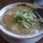 ラーメン新蔵 - 豚骨らーめん