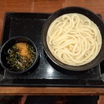 丸亀製麺 - コチラが「釜揚げうどん　並」。